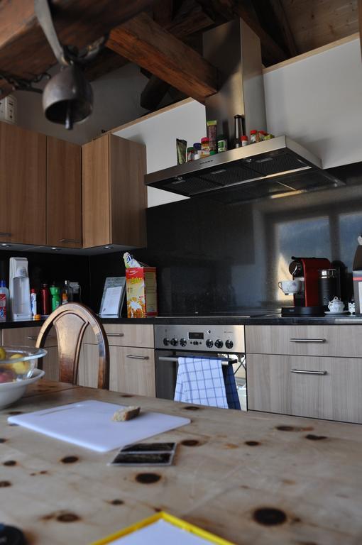 Attika Wohnung 7546 Ardez Szoba fotó